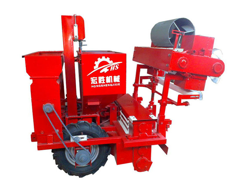馬鈴薯打點(diǎn)覆膜全自動(dòng)播種機(jī).jpg